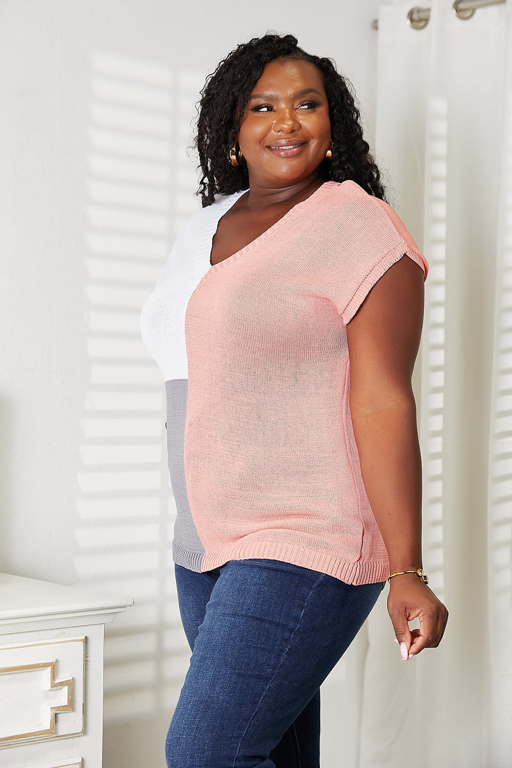 Color Block V-Neck Knit Top in Burnt Coral