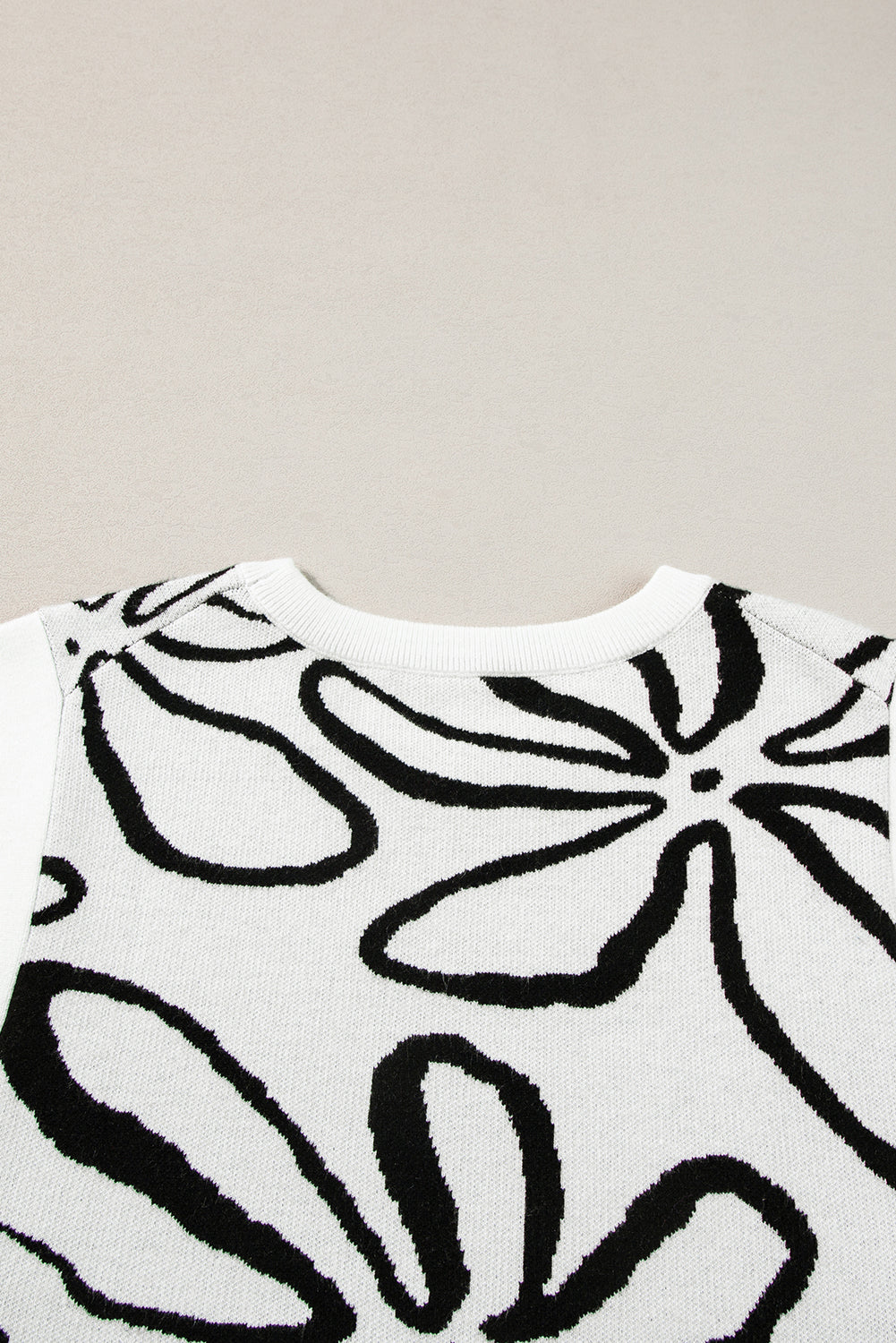 Button Sides Sleeveless Floral Knitted Top