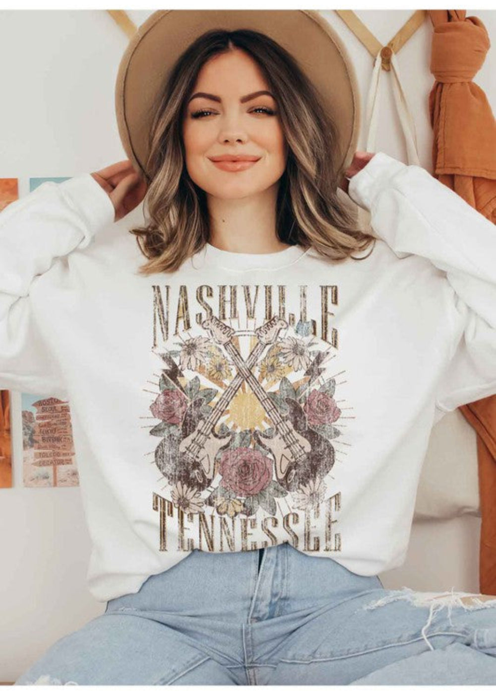 Nashville Tennessee Graphic Sweatshirt in CURVY SIZE ONLY