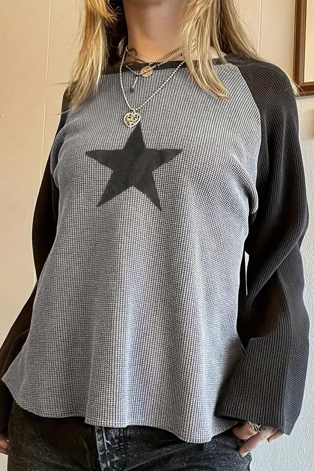 High Waffle Knit Color Block Star Patch Graphic Raglan Top