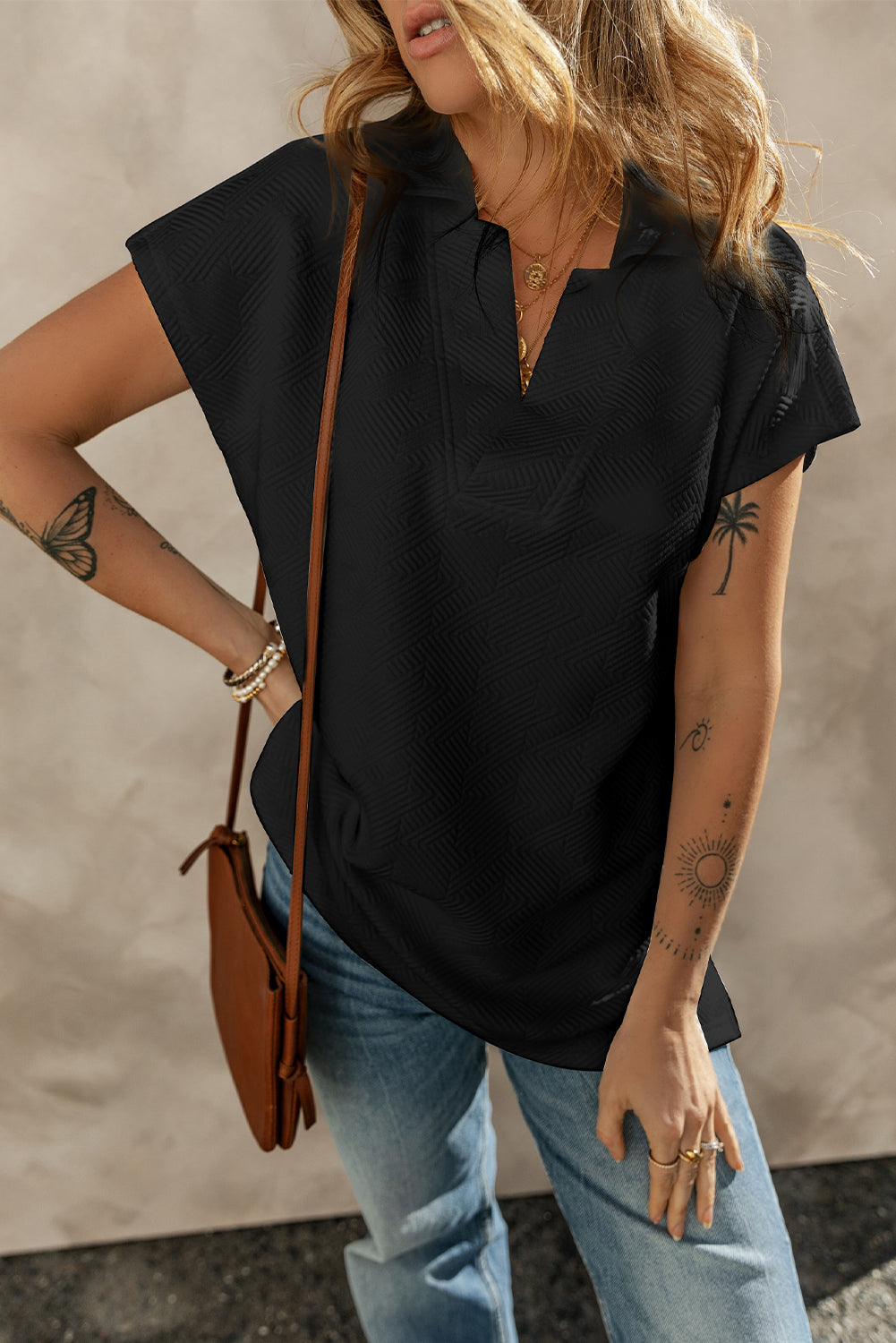 Textured V Neck Collared Short Sleeve Top in black