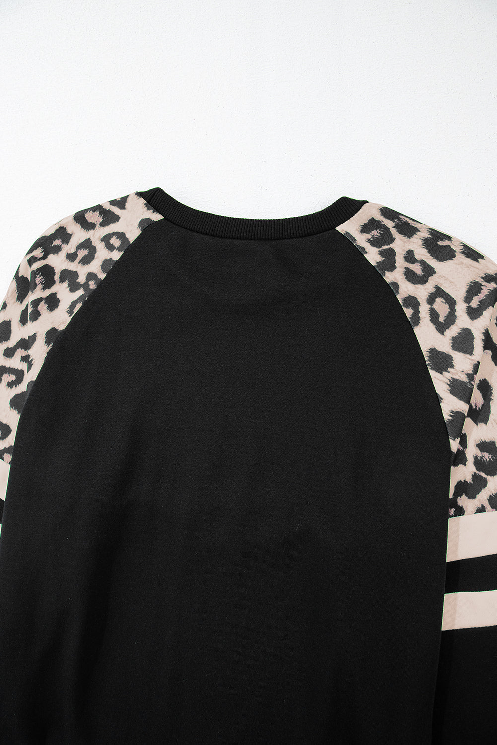 Leopard Print Raglan Sleeve Sweatshirt