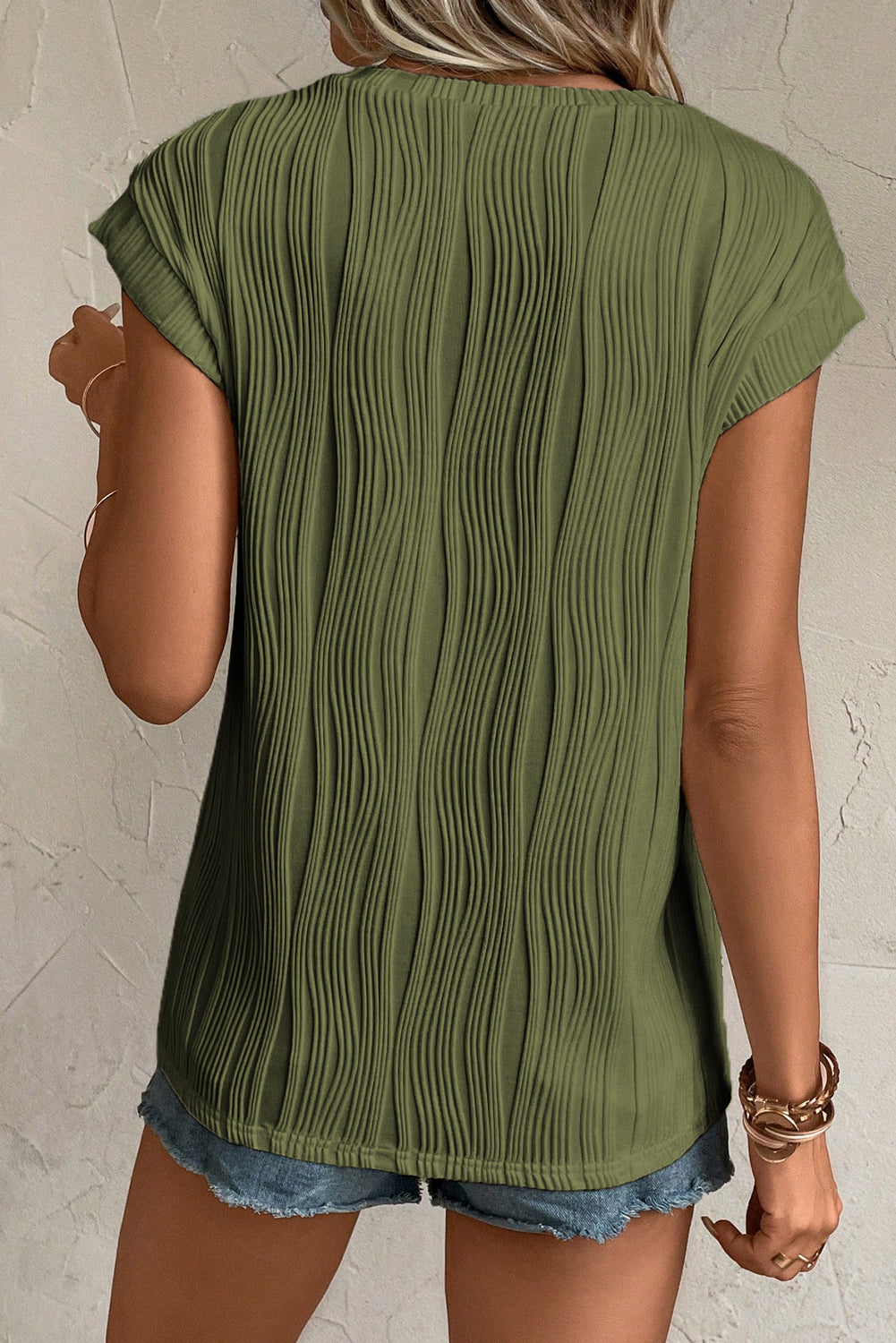 Wavy Texture Cap Sleeve Top in Jungle Green