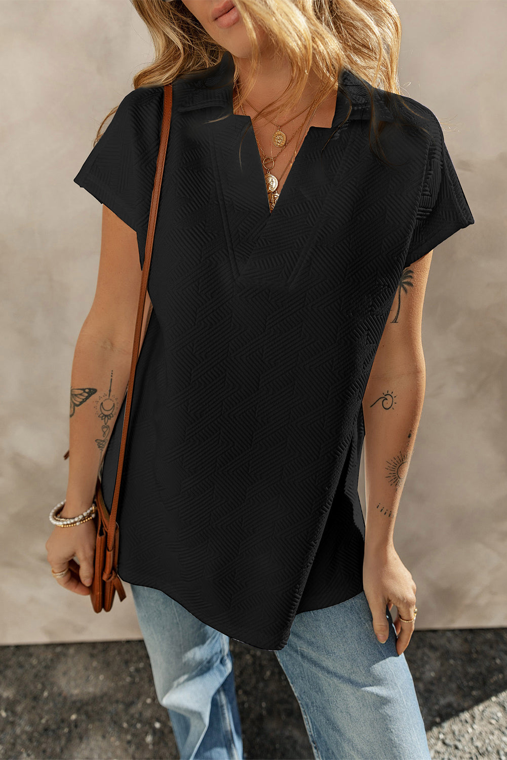 Textured V Neck Collared Short Sleeve Top in black