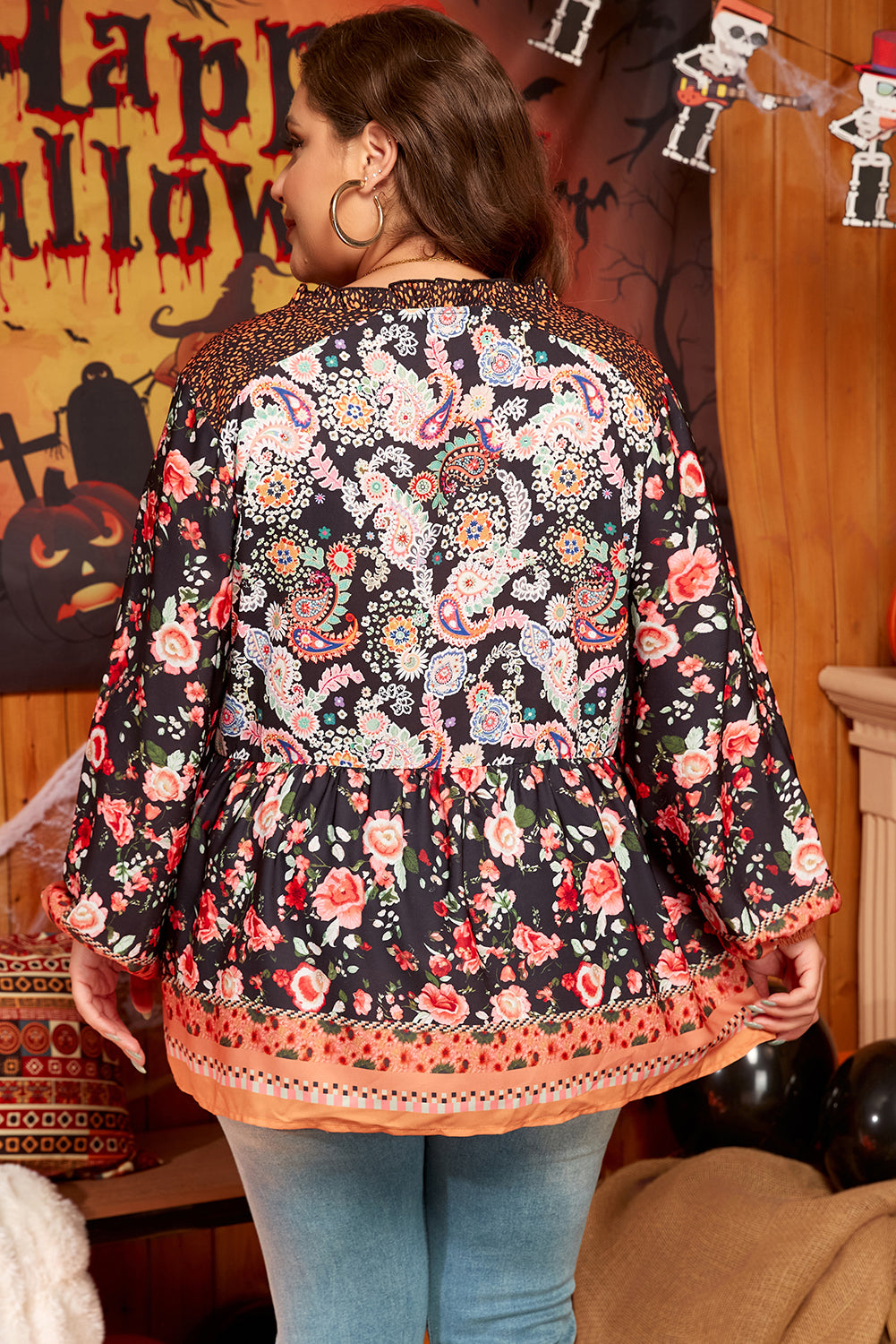 Black Paisley Floral Print V Neck Bubble Sleeve Blouse in CURVY SIZE ONLY