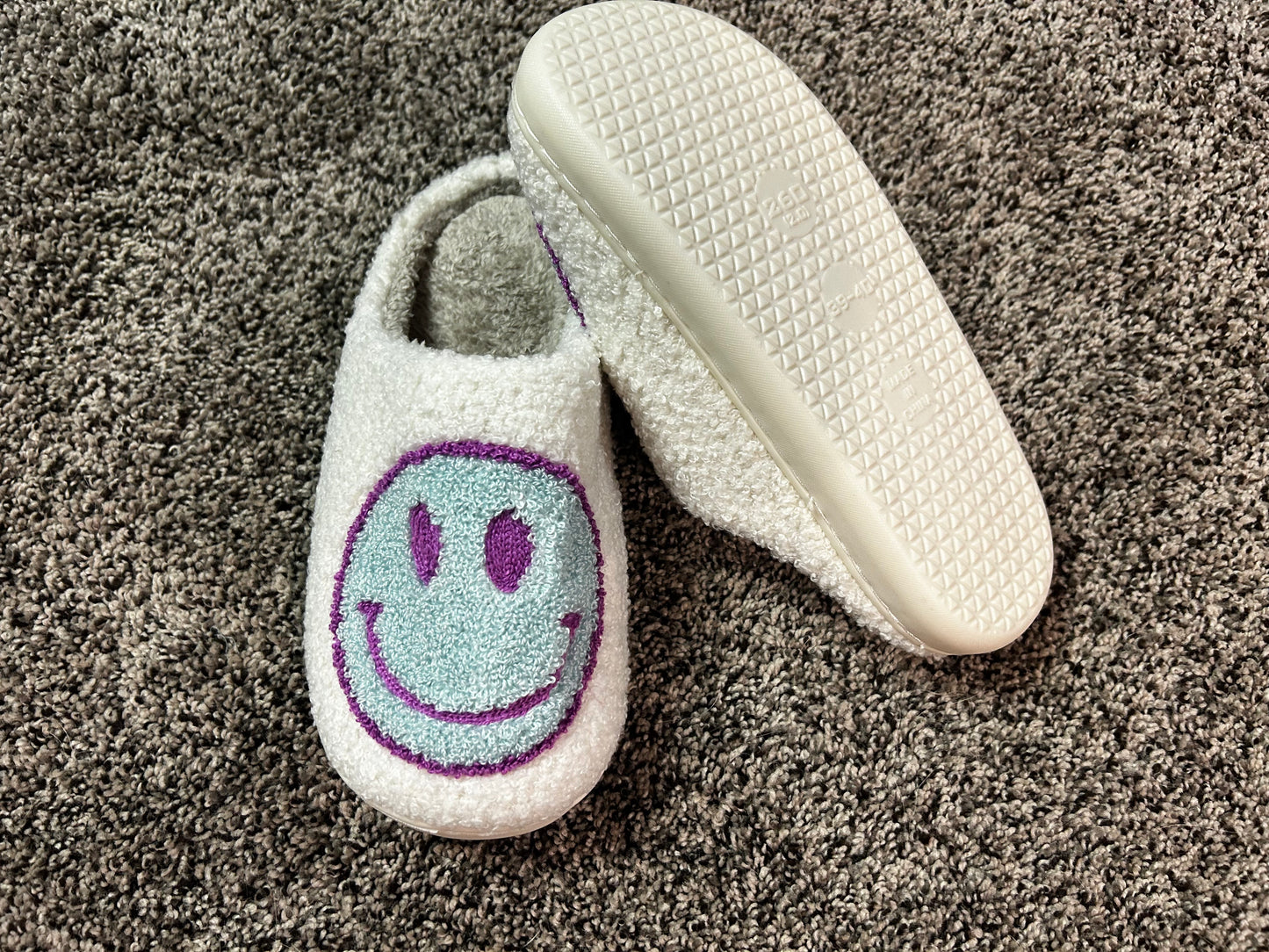 Smiley Face Slippers in White/Sky Blue