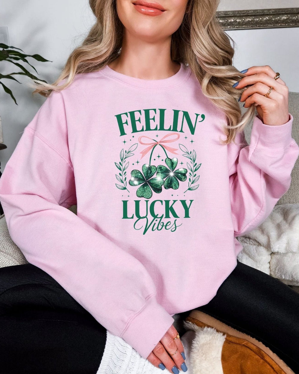 Feelin Lucky Graphic Light Pink Sweatshirt