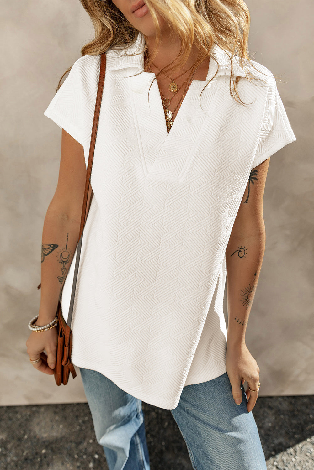 Textured V Neck Collared Short Sleeve Top in White