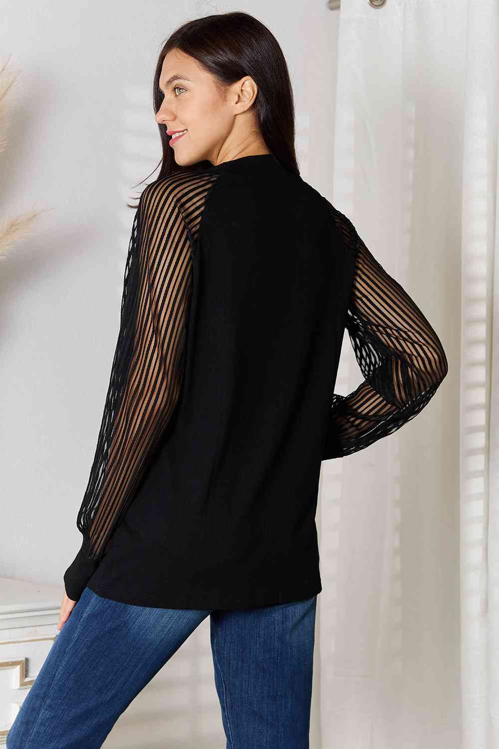 Black Round Neck Raglan Sleeve Blouse