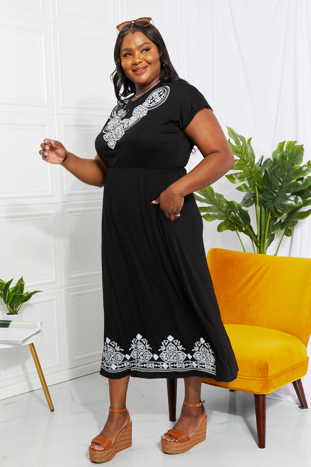 Walk In The Park Damask Midi Dress in Black