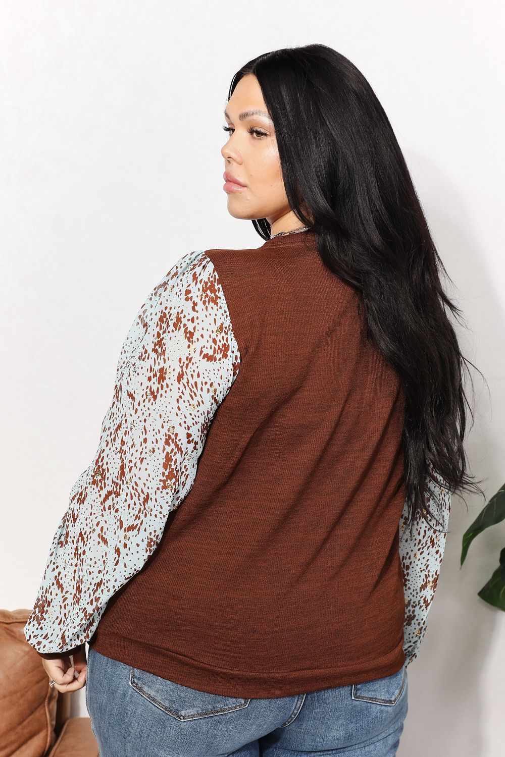 Foil Printed Sleeve Top in Chestnut