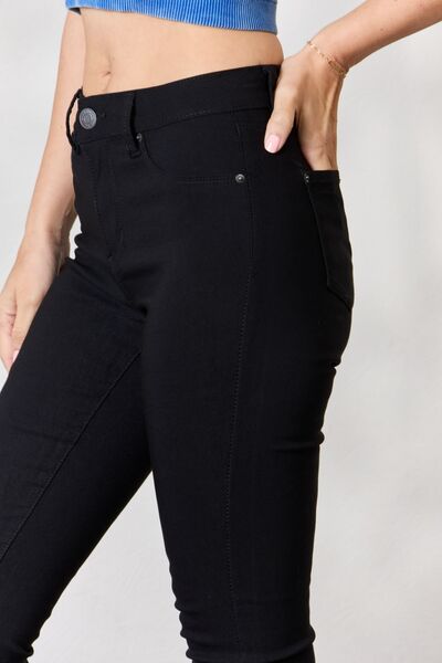 Hyperstretch Mid-Rise Skinny Jeans in Black
