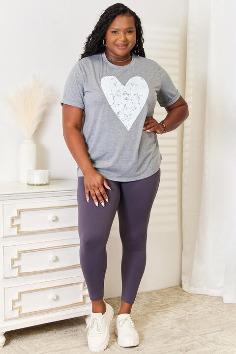 Heart Graphic Cuffed T-Shirt in Heather Grey