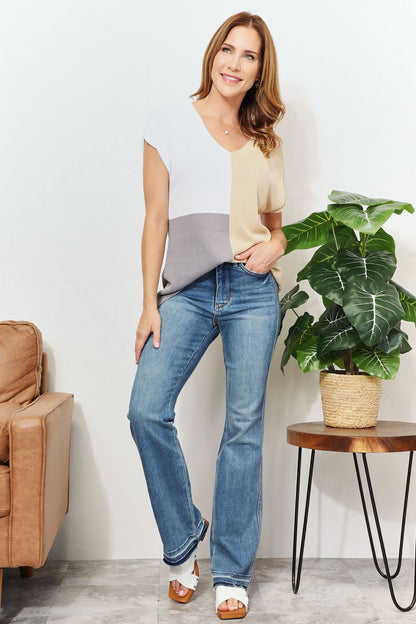Color Block V-Neck Knit Top in Tan