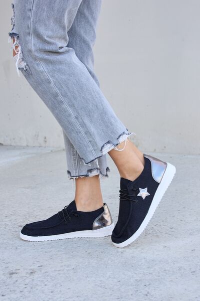 Star Lace-Up Flat Sneakers in Black