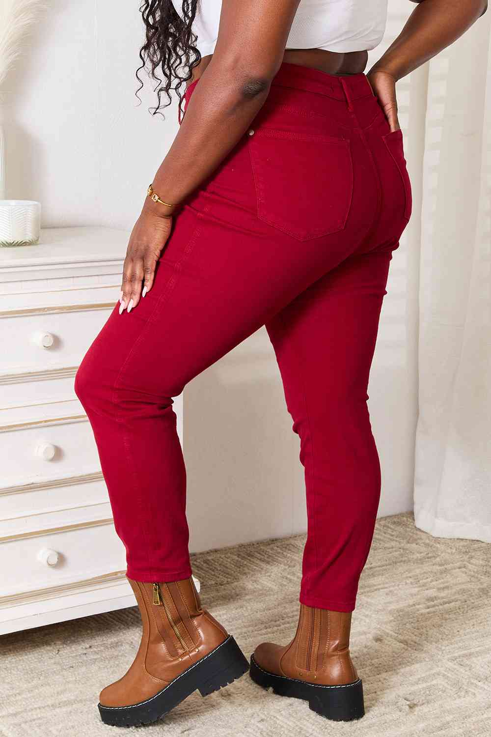 Judy Blue Tummy Control Skinny Jeans in Scarlet