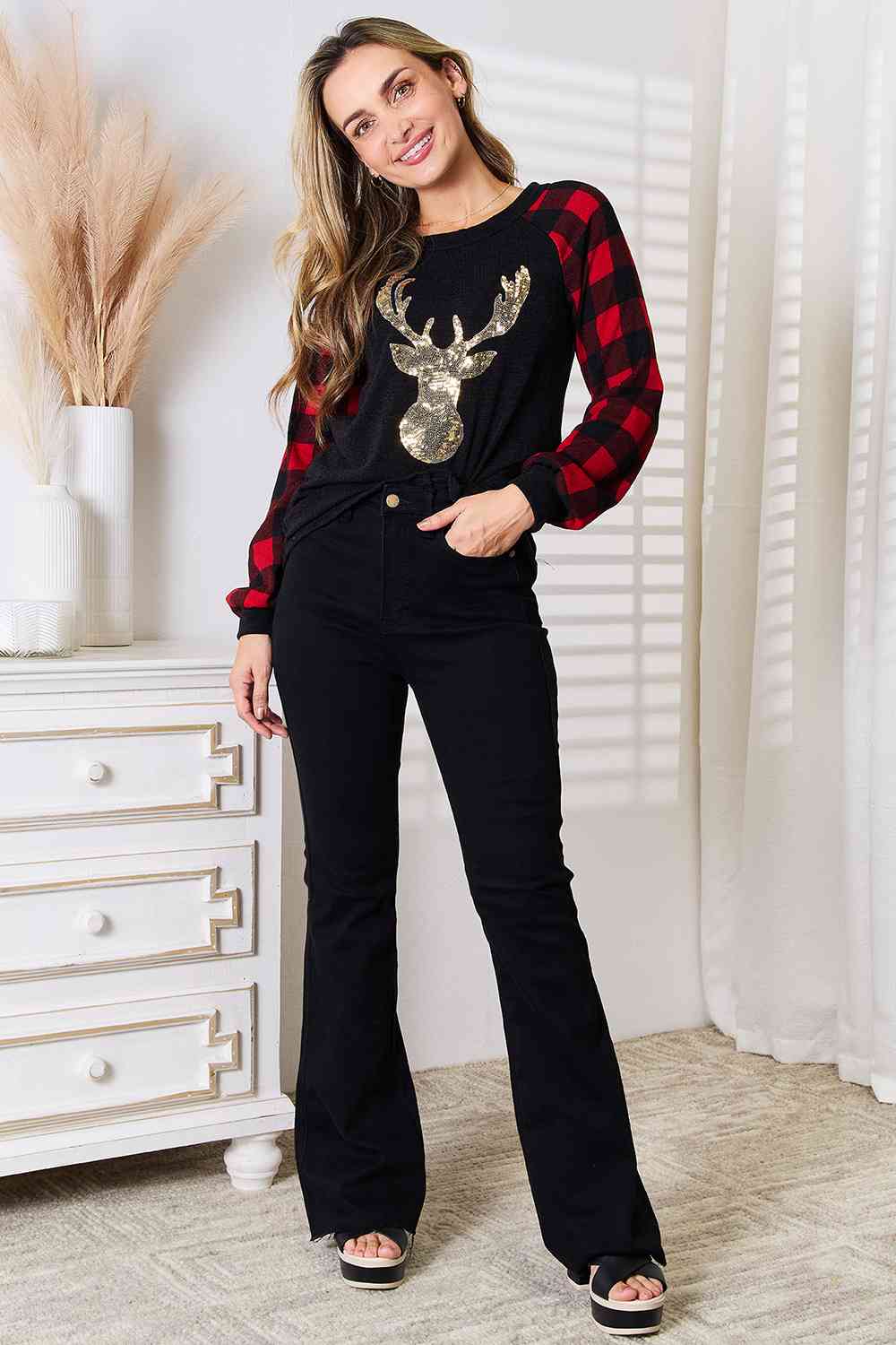 Sequin Reindeer Graphic Plaid Top in Black