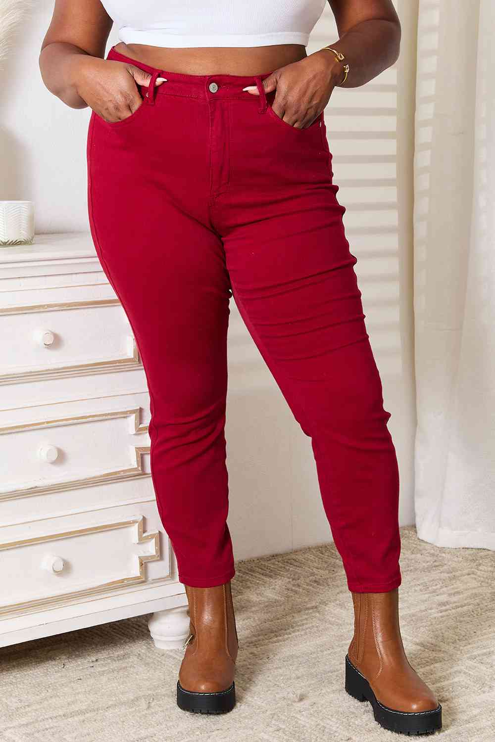 Judy Blue Tummy Control Skinny Jeans in Scarlet