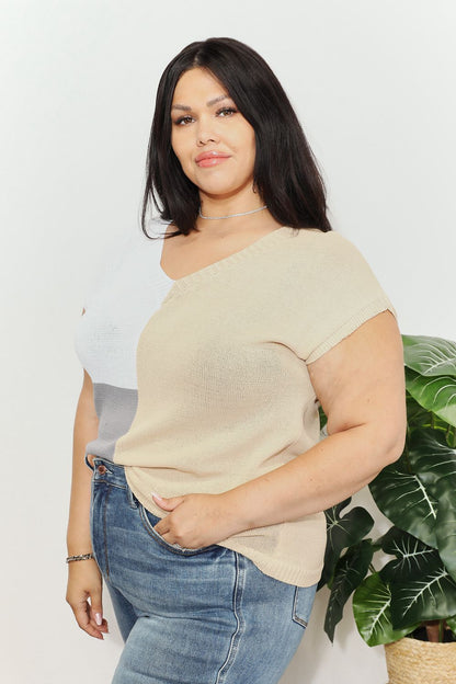 Color Block V-Neck Knit Top in Tan