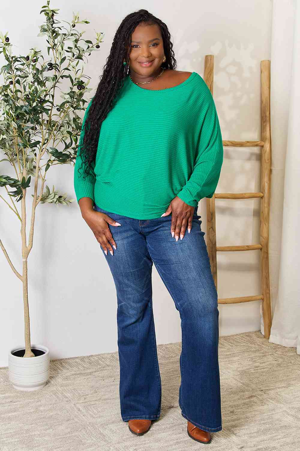Round Neck Batwing Sleeve Blouse in Mid-Green