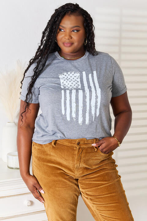 US Flag Graphic Cuffed Sleeve T-Shirt in Heather Grey