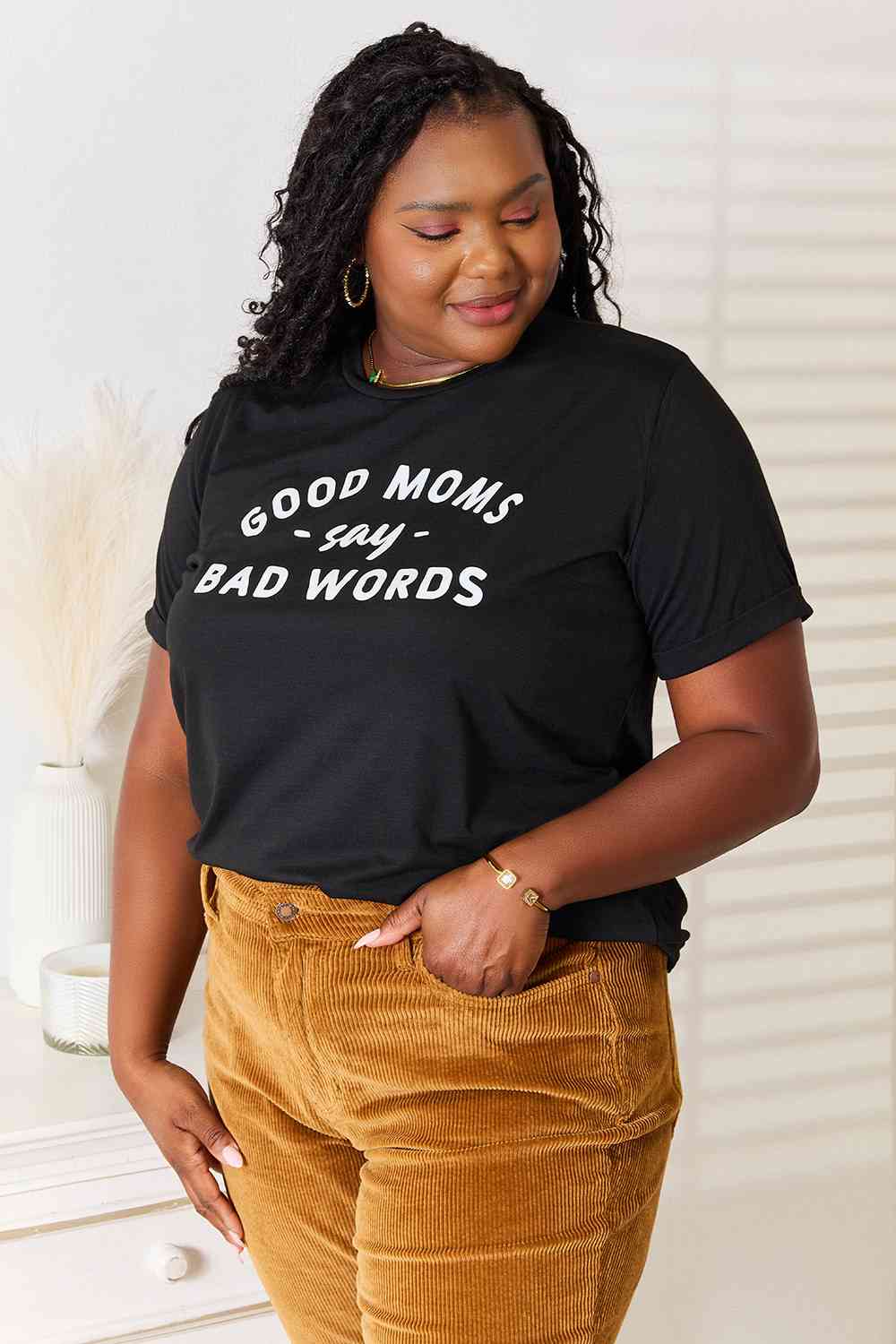 GOOD MOMS SAY BAD WORDS Graphic Tee in Black