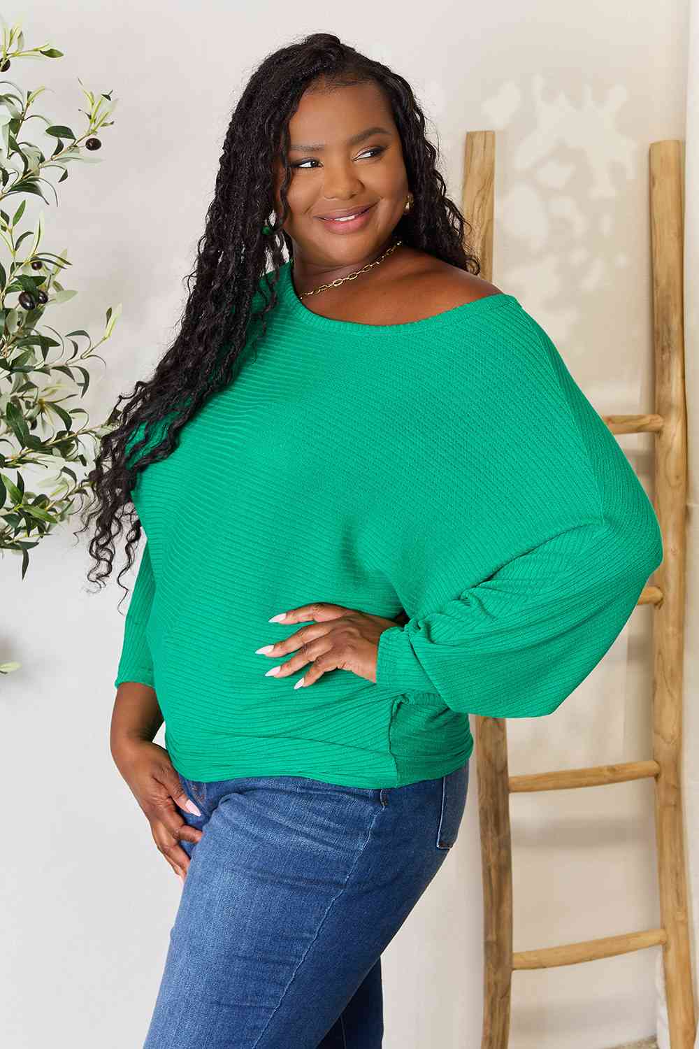 Round Neck Batwing Sleeve Blouse in Mid-Green